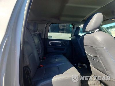 Zdjęcie 10 z 12 samochodu: 2018 RAM 2500 SLT VIN:3C6UR5ML5JG147945 - miniatura