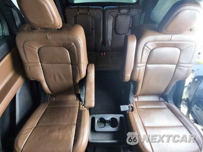 Zdjęcie 10 z 14 samochodu: 2020 LINCOLN AVIATOR RESERVE VIN:5LM5J7XC4LGL11009 - miniatura