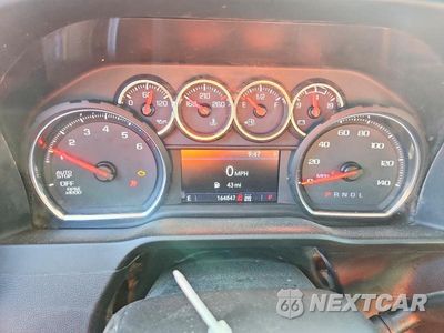 Zdjęcie 9 z 12 samochodu: 2020 CHEVROLET SILVERADO K1500 RST VIN:1GCUYEED1LZ223909 - miniatura