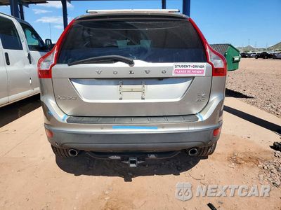 Zdjęcie 6 z 14 samochodu: 2013 VOLVO XC60 T6 VIN:YV4902DZ0D2383814 - miniatura