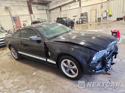 Czwarte zdjęcie samochodu z boku: 2006 FORD MUSTANG VIN:1ZVFT80N565175509 - miniatura