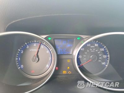Zdjęcie 9 z 13 samochodu: 2010 HYUNDAI TUCSON LIMITED VIN:KM8JU3AC7AU021260 - miniatura