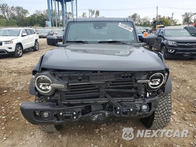 Piąte zdjęcie samochodu w środku: 2023 FORD BRONCO BASE VIN:1FMEE5DH3PLB11425 - miniatura