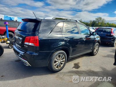 Trzecie zdjęcie samochodu z tyłu: 2013 KIA SORENTO SX VIN:5XYKWDA26DG337545 - miniatura