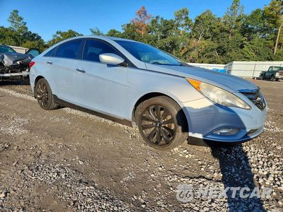 Czwarte zdjęcie samochodu z boku: 2011 HYUNDAI SONATA SE VIN:5NPEC4ACXBH142200 - miniatura