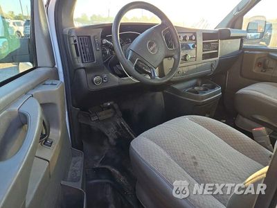 Zdjęcie 8 z 12 samochodu: 2014 GMC SAVANA G2500 VIN:1GTW7FCA4E1912256 - miniatura