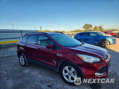 Czwarte zdjęcie samochodu z boku: 2015 FORD ESCAPE SE VIN:1FMCU9GXXFUA35361 - miniatura