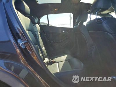 Zdjęcie 11 z 14 samochodu: 2016 MERCEDES-BENZ GLA 250 VIN:WDCTG4EB8GJ205378 - miniatura