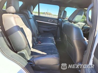 Zdjęcie 11 z 14 samochodu: 2019 FORD EXPLORER XLT VIN:1FM5K7D80KGA69379 - miniatura