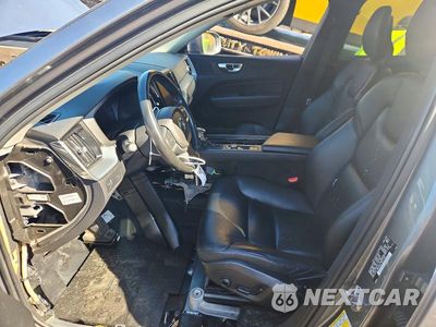 Zdjęcie 7 z 13 samochodu: 2018 VOLVO XC60 T5 MOMENTUM VIN:YV4102RK7J1089580 - miniatura
