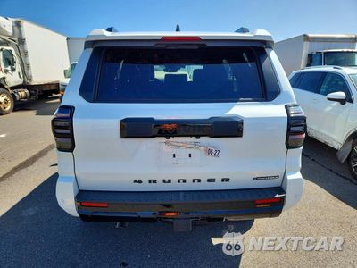 Zdjęcie 6 z 12 samochodu: 2025 TOYOTA 4RUNNER TRD OFF-ROAD HV VIN:JTEVB5BR4S5008046 - miniatura
