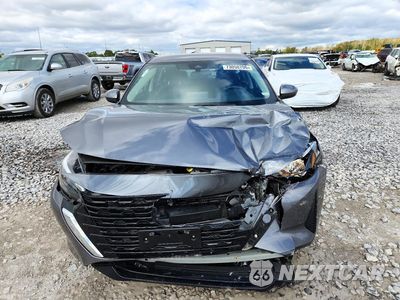 Piąte zdjęcie samochodu w środku: 2024 NISSAN SENTRA SV VIN:3N1AB8CV7RY342118 - miniatura