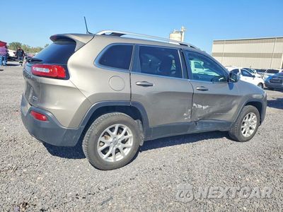 Trzecie zdjęcie samochodu z tyłu: 2017 JEEP CHEROKEE LATITUDE VIN:1C4PJMCS2HW587844 - miniatura