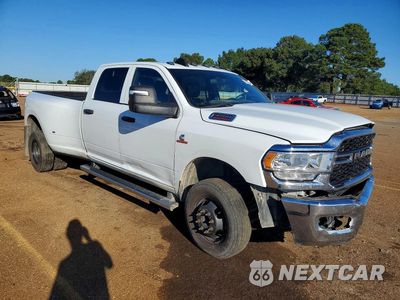 Czwarte zdjęcie samochodu z boku: 2024 RAM 3500 TRADESMAN VIN:3C63RRGL1RG120980 - miniatura