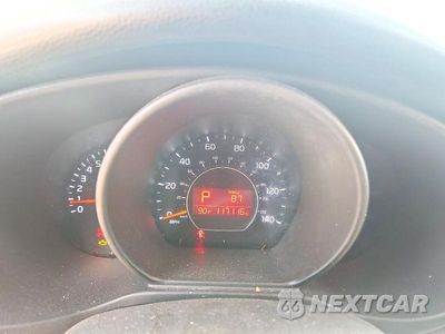 Zdjęcie 9 z 12 samochodu: 2015 KIA SOUL BASE VIN:KNDJN2A22F7204865 - miniatura