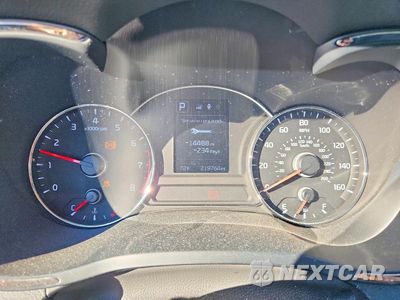 Zdjęcie 9 z 12 samochodu: 2017 KIA FORTE LX VIN:3KPFL4A79HE016110 - miniatura