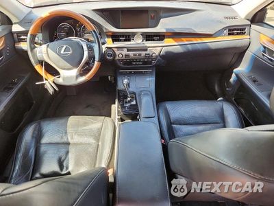 Zdjęcie 8 z 12 samochodu: 2015 LEXUS ES 300H VIN:JTHBW1GG2F2093910 - miniatura