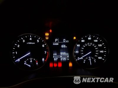 Zdjęcie 9 z 13 samochodu: 2017 HYUNDAI ELANTRA SE VIN:5NPD74LF8HH101791 - miniatura