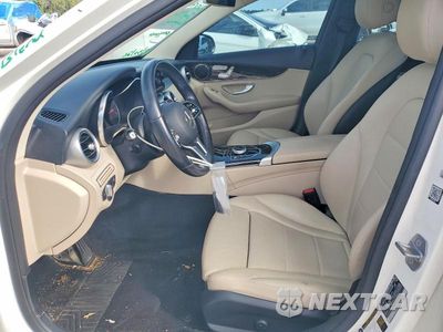 Zdjęcie 7 z 13 samochodu: 2019 MERCEDES-BENZ C 300 VIN:55SWF8DB4KU297859 - miniatura