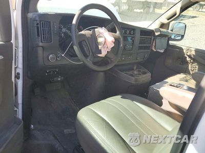 Zdjęcie 8 z 14 samochodu: 2024 CHEVROLET EXPRESS G2500 VIN:1GCWGAFP6R1106251 - miniatura