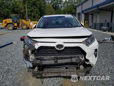 Piąte zdjęcie samochodu w środku: 2019 TOYOTA RAV4 XLE PREMIUM VIN:JTMC1RFV0KD017524 - miniatura