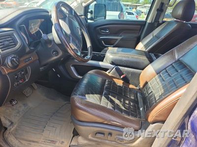 Zdjęcie 7 z 12 samochodu: 2017 NISSAN TITAN XD PLATINUM RESERVE VIN:1N6BA1F49HN568619 - miniatura