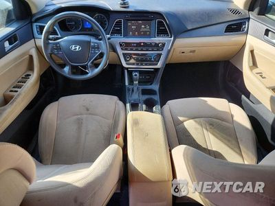 Zdjęcie 8 z 12 samochodu: 2016 HYUNDAI SONATA ECO VIN:5NPE24AA2GH419785 - miniatura