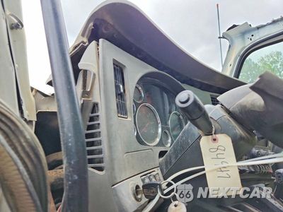 Zdjęcie 9 z 12 samochodu: 2017 KENWORTH T880 DUMP TRUCK VIN:1NKZLK0X9HJ148000 - miniatura