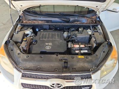 Zdjęcie 12 z 13 samochodu: 2009 TOYOTA RAV4 LIMITED VIN:JTMBK31V495078344 - miniatura