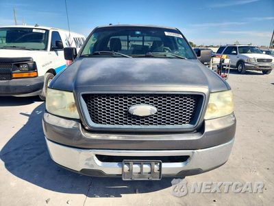 Piąte zdjęcie samochodu w środku: 2006 FORD F150 VIN:1FTRX12W66NA54490 - miniatura