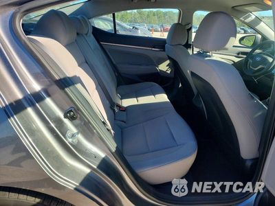 Zdjęcie 10 z 12 samochodu: 2018 HYUNDAI ELANTRA SEL VIN:5NPD84LF5JH386565 - miniatura