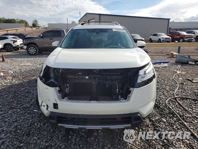 Piąte zdjęcie samochodu w środku: 2023 NISSAN PATHFINDER PLATINUM VIN:5N1DR3DG2PC235407 - miniatura