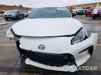 Piąte zdjęcie samochodu w środku: 2026 TOYOTA GR86 BASE VIN:JF1ZNBB15T9076670 - miniatura