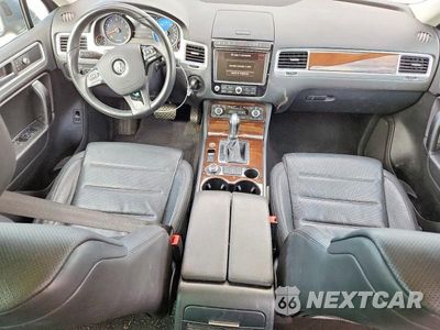 Zdjęcie 8 z 13 samochodu: 2016 VOLKSWAGEN TOUAREG SPORT VIN:WVGEF9BP8GD012964 - miniatura