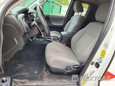 Zdjęcie 7 z 12 samochodu: 2023 TOYOTA TACOMA SR VIN:3TYRX5GN2PT089020 - miniatura