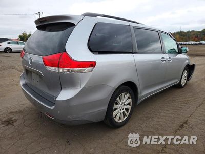 Trzecie zdjęcie samochodu z tyłu: 2012 TOYOTA SIENNA XLE 7-PASSENGER VIN:5TDDK3DC0CS041781 - miniatura