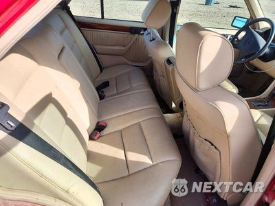 Zdjęcie 10 z 12 samochodu: 1994 MERCEDES-BENZ E 320 VIN:WDBEA32E5RC133389 - miniatura