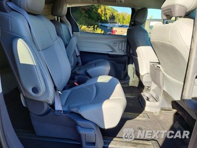 Zdjęcie 11 z 13 samochodu: 2021 TOYOTA SIENNA XLE VIN:5TDJSKFC1MS025763 - miniatura