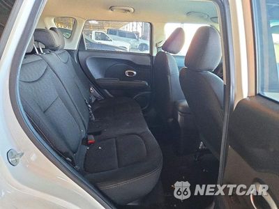 Zdjęcie 11 z 13 samochodu: 2016 KIA SOUL BASE VIN:KNDJN2A21G7834300 - miniatura