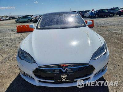 Piąte zdjęcie samochodu w środku: 2014 TESLA MODEL S VIN:5YJSA1S11EFP47911 - miniatura