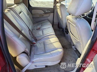 Zdjęcie 11 z 13 samochodu: 2013 CHEVROLET SUBURBAN K1500 LT VIN:1GNSKJE7XDR219913 - miniatura