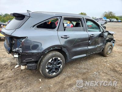 Trzecie zdjęcie samochodu z tyłu: 2024 KIA SORENTO S VIN:5XYRLDJC5RG258827 - miniatura