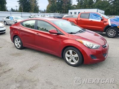 Czwarte zdjęcie samochodu z boku: 2013 HYUNDAI ELANTRA GLS VIN:5NPDH4AE7DH365246 - miniatura
