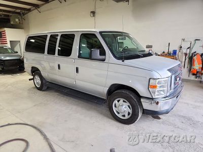Czwarte zdjęcie samochodu z boku: 2011 FORD ECONOLINE E350 SUPER DUTY WAGON VIN:1FDNE3BL6BDA52465 - miniatura