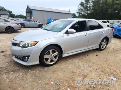 2014 TOYOTA CAMRY SE 4T1BF1FK8EU384241 - główne zdjęcie licytacji z USA - miniatura