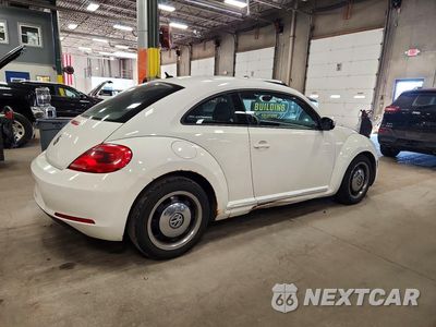 Trzecie zdjęcie samochodu z tyłu: 2012 VOLKSWAGEN BEETLE VIN:3VWJX7AT6CM607505 - miniatura