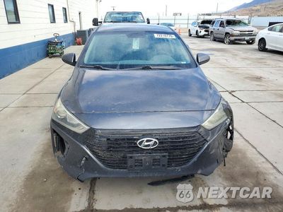 Piąte zdjęcie samochodu w środku: 2018 HYUNDAI IONIQ BLUE VIN:KMHC65LC8JU091507 - miniatura