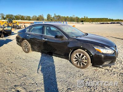 Czwarte zdjęcie samochodu z boku: 2018 NISSAN ALTIMA 2.5 SV VIN:1N4AL3AP0JC255049 - miniatura
