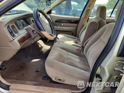 Zdjęcie 7 z 12 samochodu: 2005 MERCURY GRAND MARQUIS GS VIN:2MEFM74W15X607277 - miniatura
