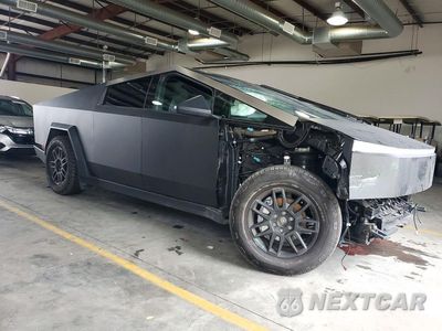 Czwarte zdjęcie samochodu z boku: 2025 TESLA CYBERTRUCK VIN:7G2CEHED2SA074401 - miniatura